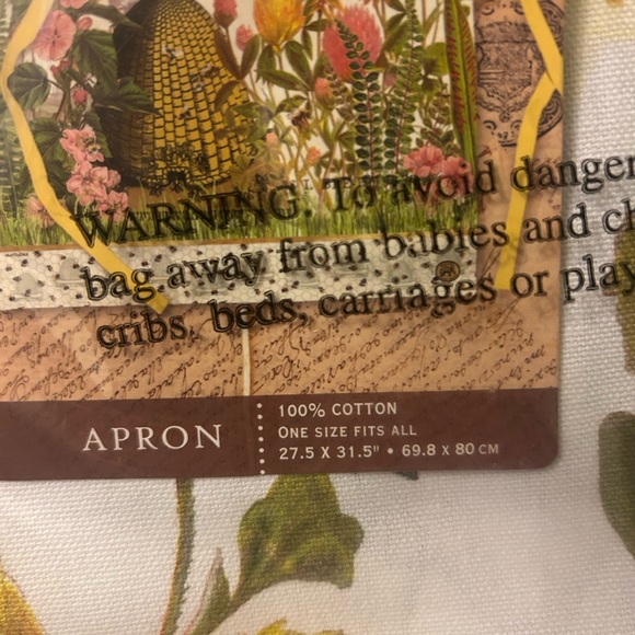 Cotton Kitchen Apron Floral Bumblebee NWT Cottagecore - Picture 2 of 4